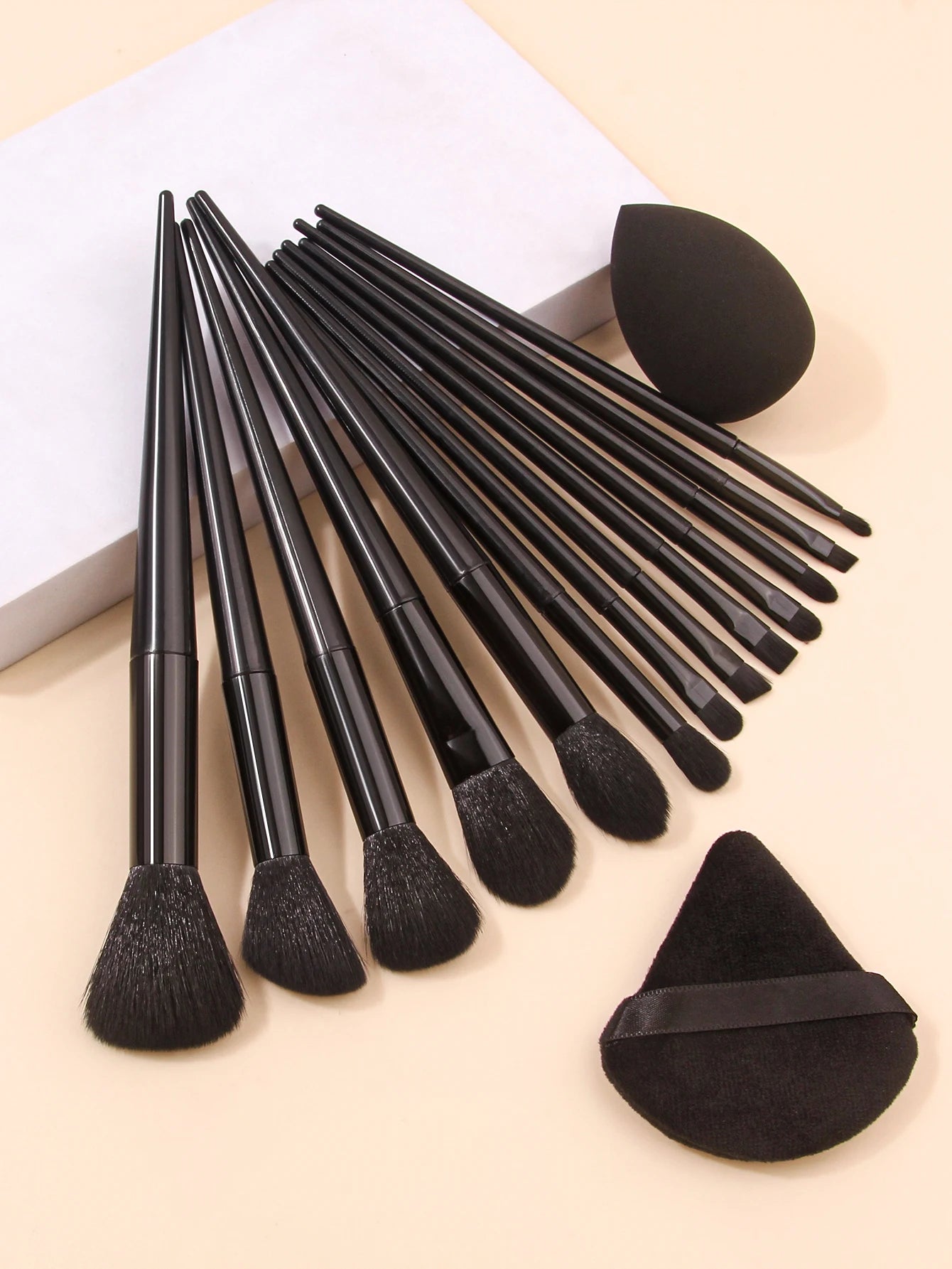 13pcs Soft Makeup Brush Set - Divine Janisal Design