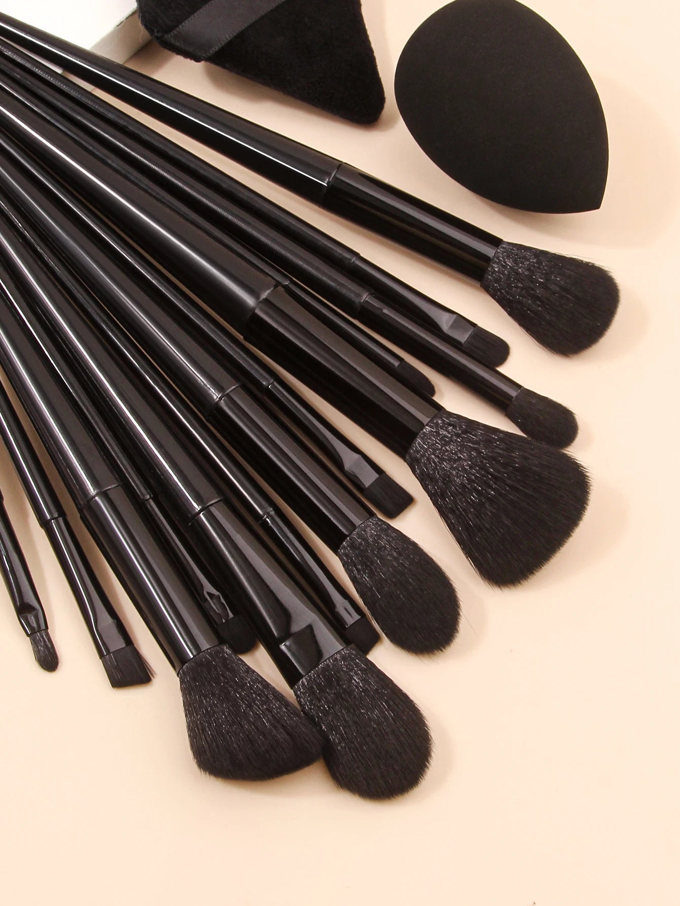 13pcs Soft Makeup Brush Set - Divine Janisal Design