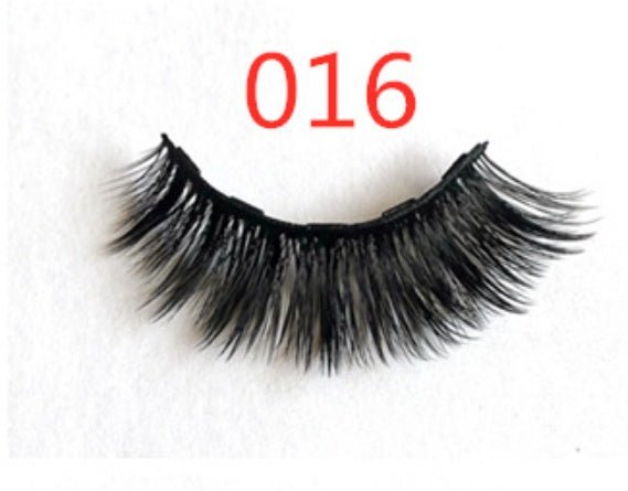 A Pair Of False Eyelashes With Magnets - Divine Janisal Design