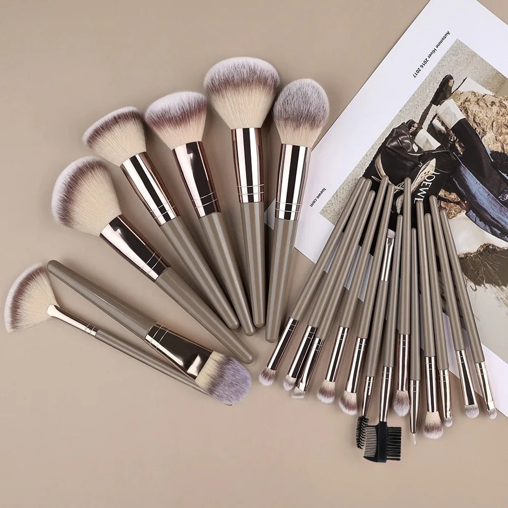 Foundation Makeup Brush Set - Divine Janisal Design