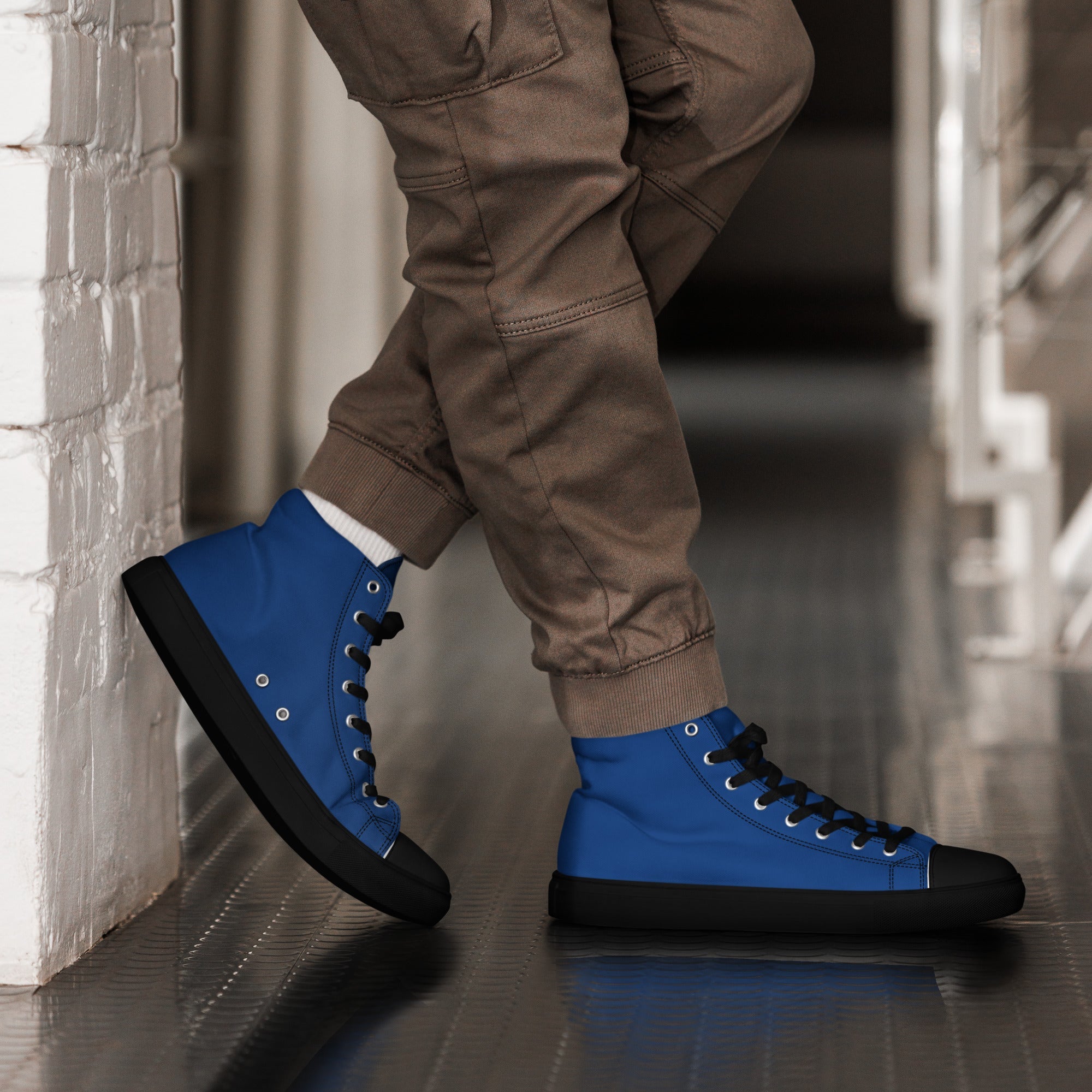 Men’s high top canvas shoes - Divine Janisal Design