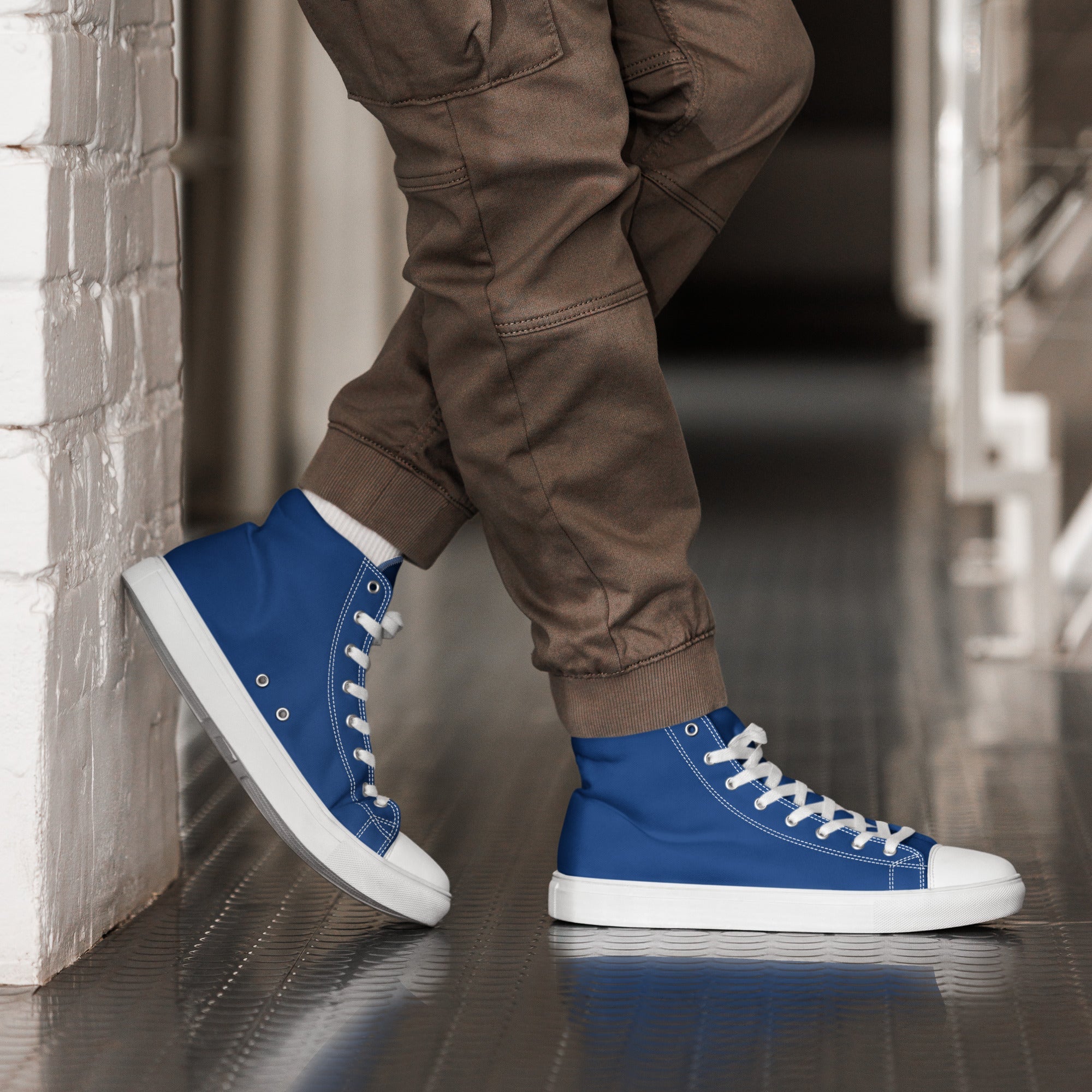 Men’s high top canvas shoes - Divine Janisal Design
