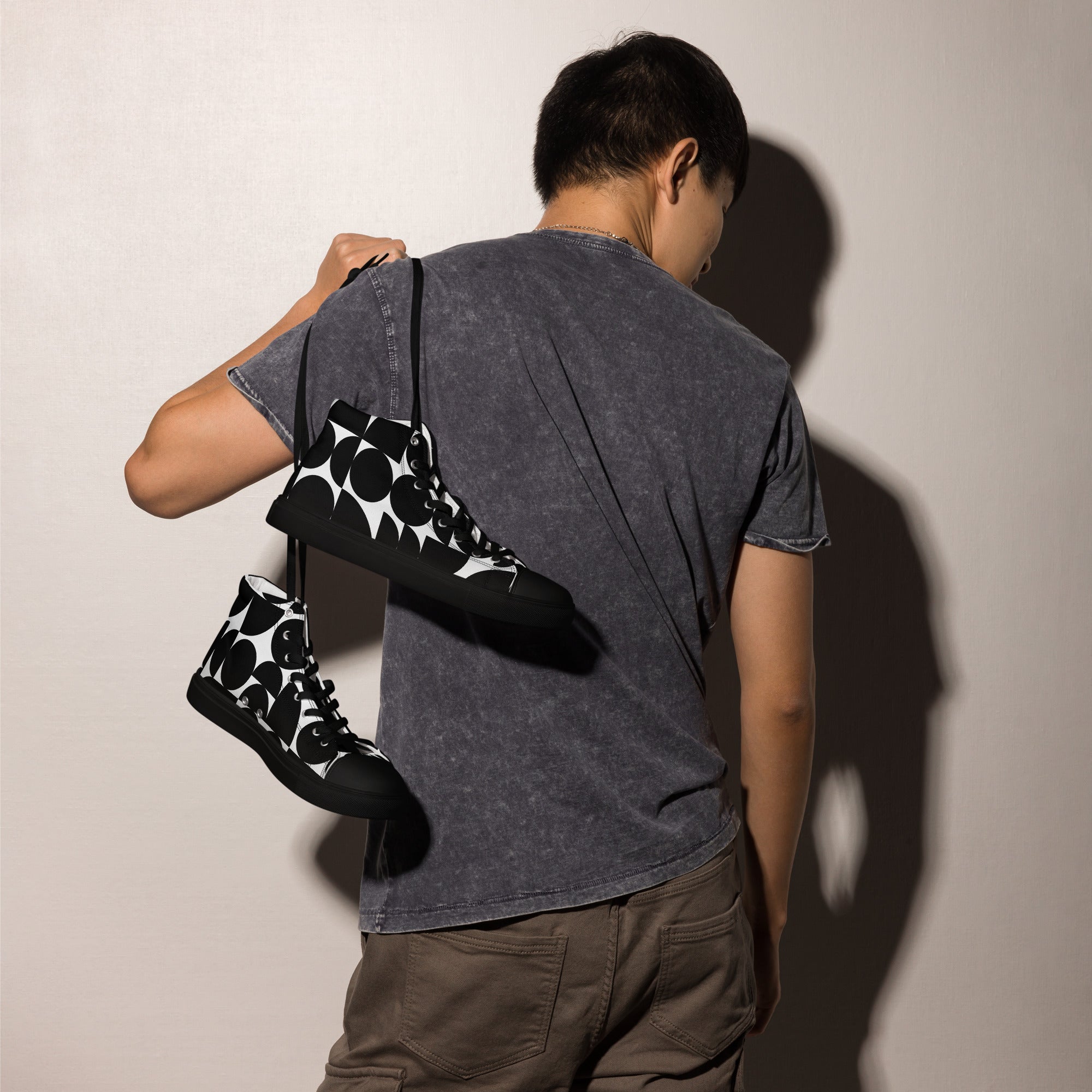 Men’s high top canvas shoes - Divine Janisal Design