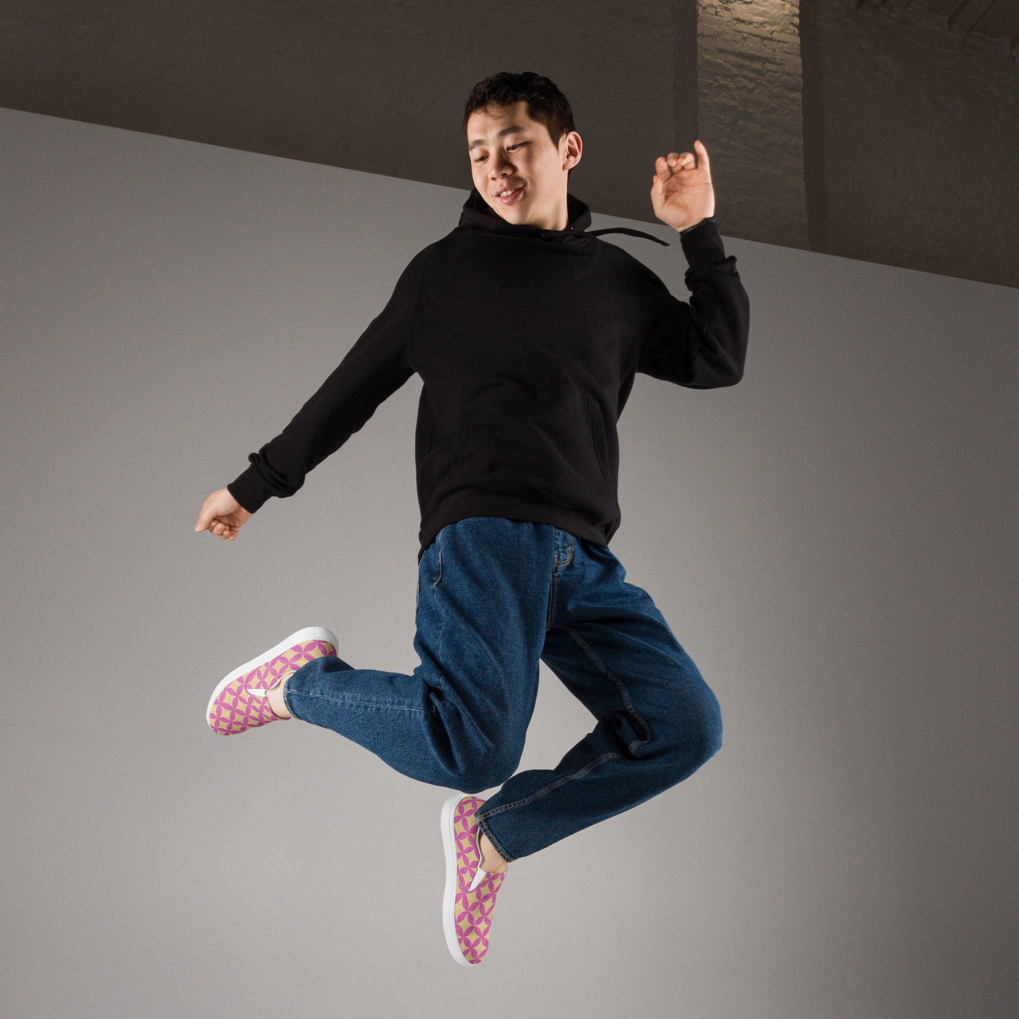 Men’s slip - on canvas shoes - Divine Janisal Design