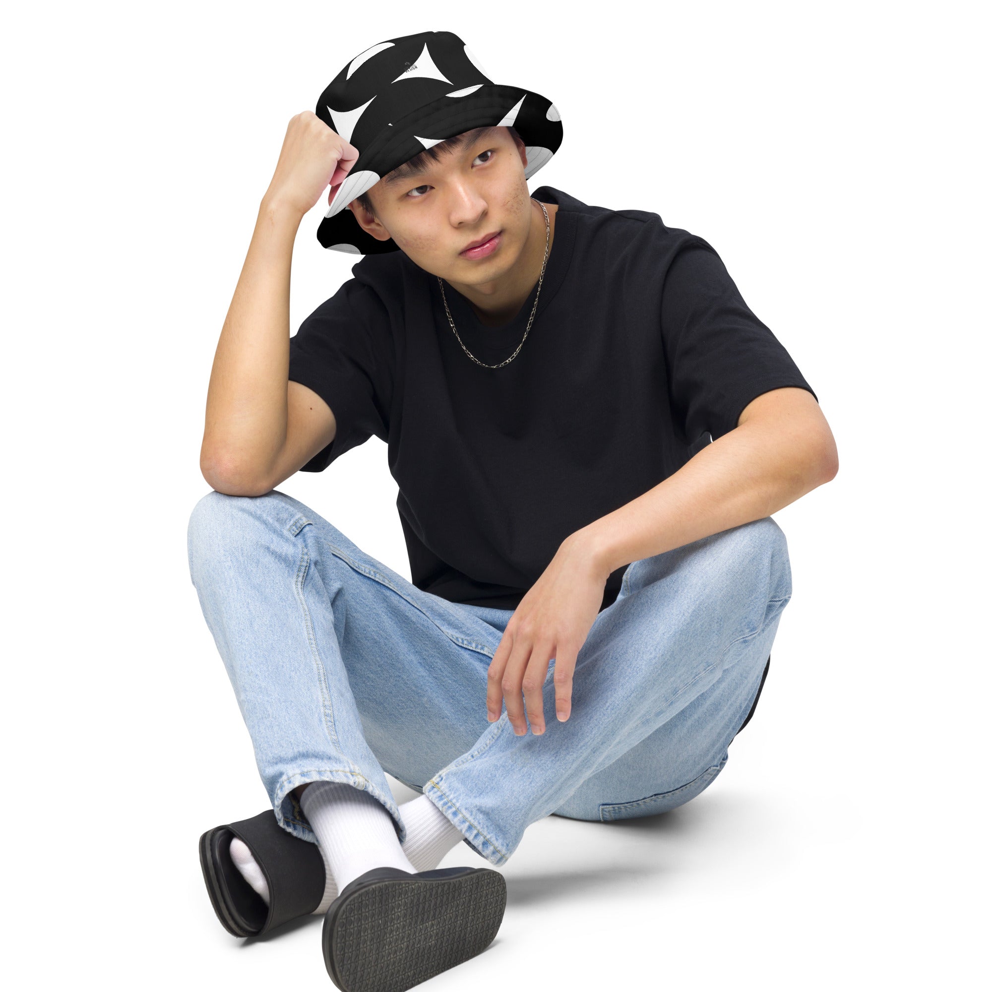 Reversible bucket hat - Divine Janisal Design