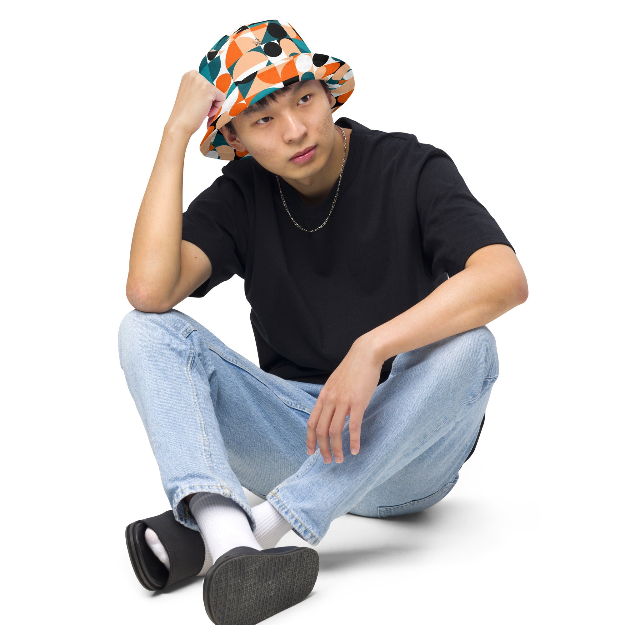Reversible bucket hat - Divine Janisal Design