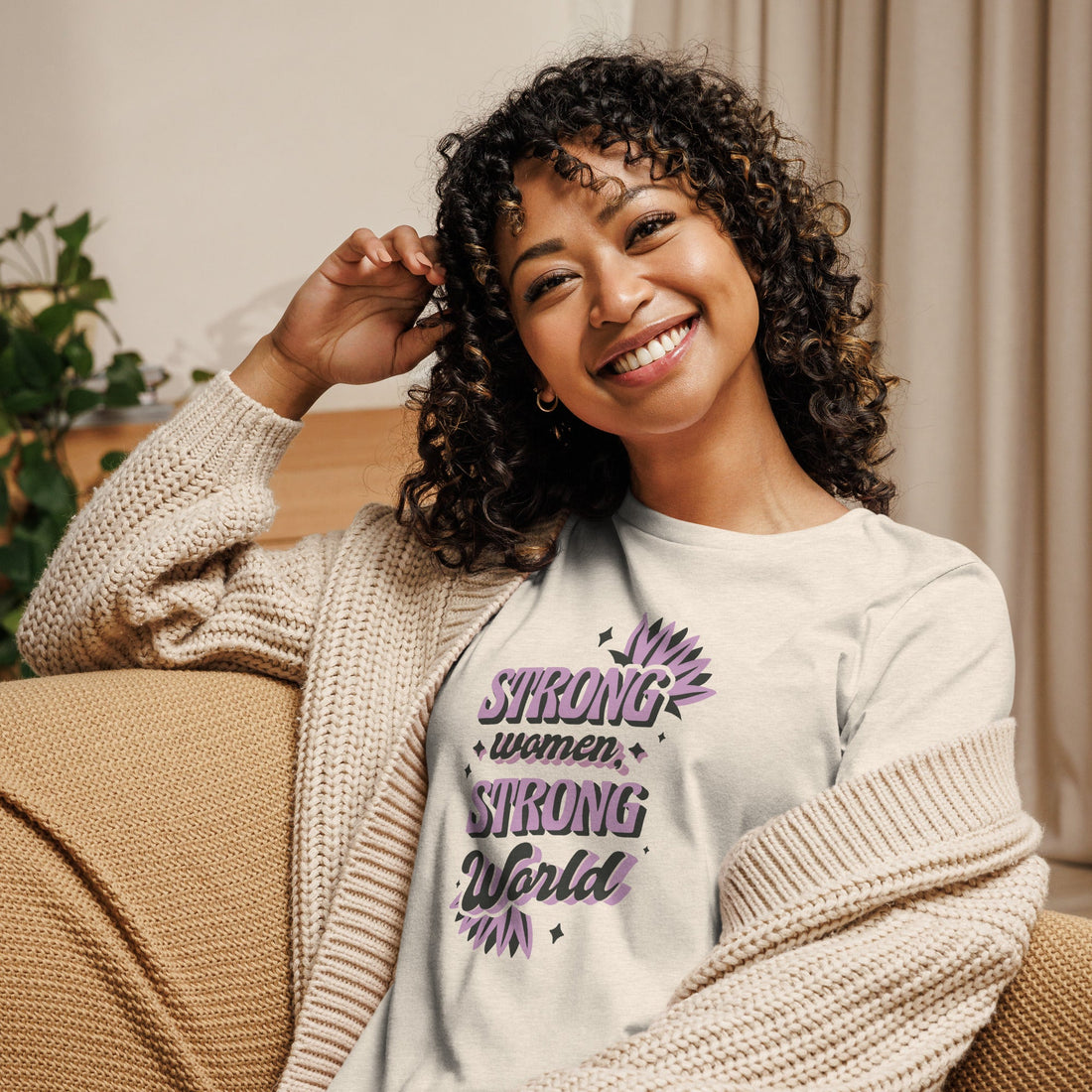 Women's Relaxed T-Shirt - Divine Janisal Design