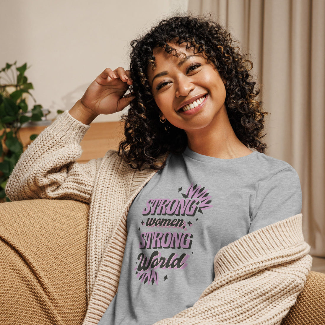 Women's Relaxed T-Shirt - Divine Janisal Design