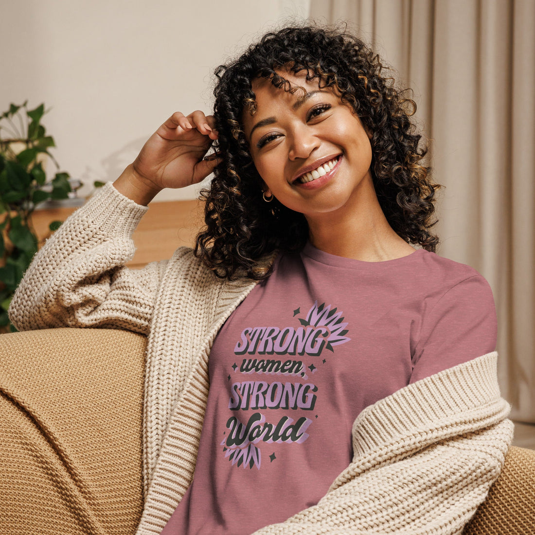 Women's Relaxed T-Shirt - Divine Janisal Design