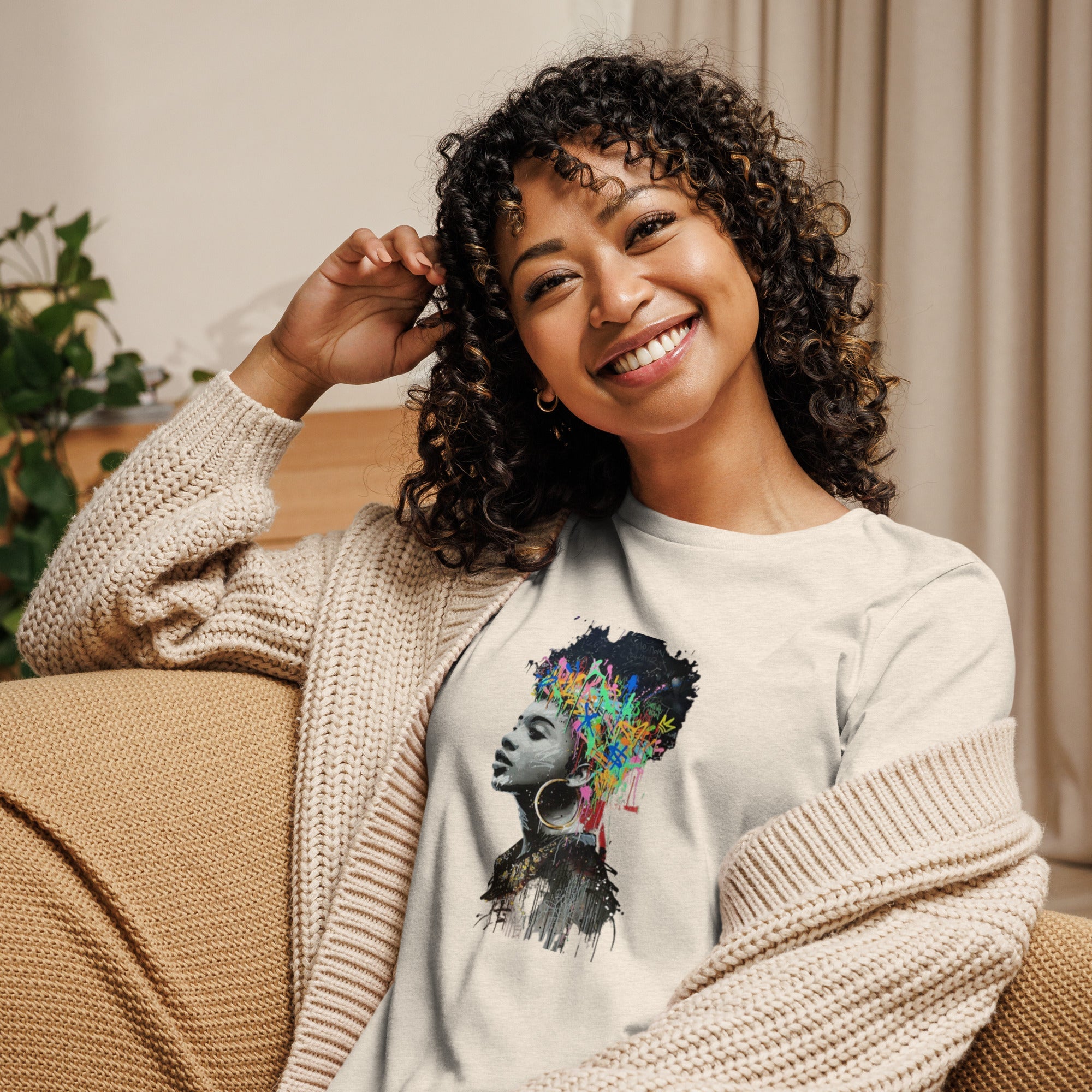 Women's Relaxed T-Shirt - Divine Janisal Design