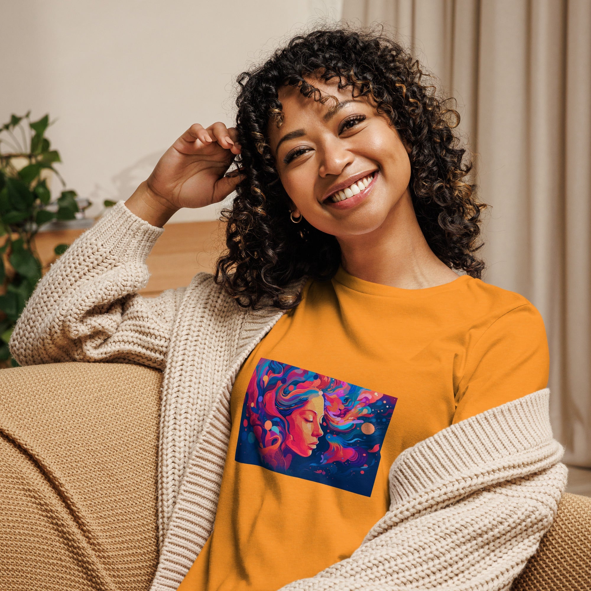 Women's Relaxed T-Shirt - Divine Janisal Design