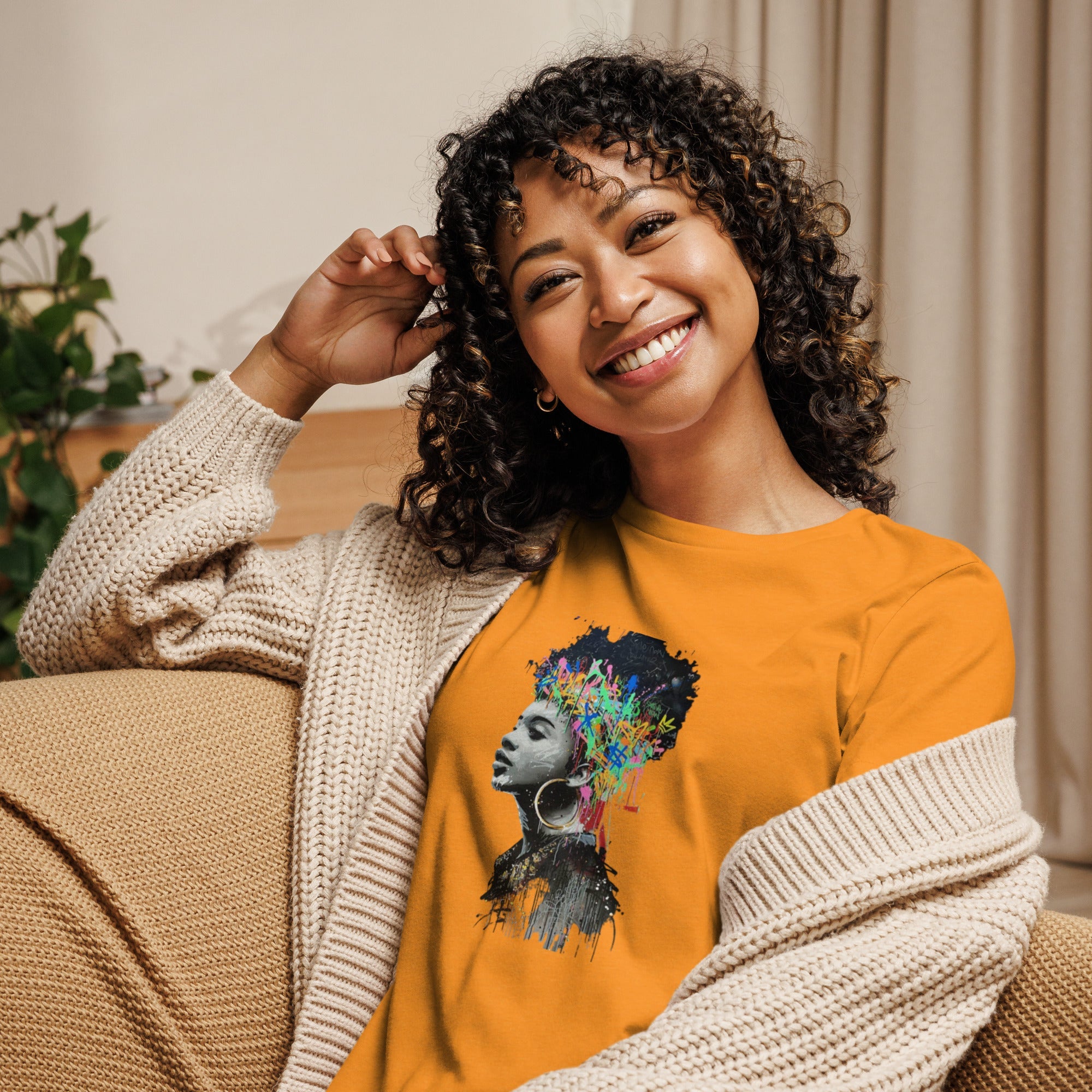 Women's Relaxed T-Shirt - Divine Janisal Design