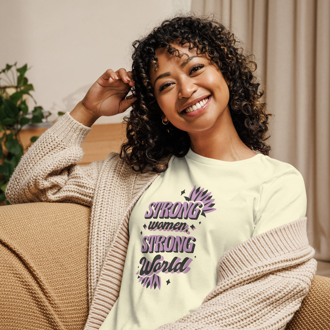 Women's Relaxed T-Shirt - Divine Janisal Design